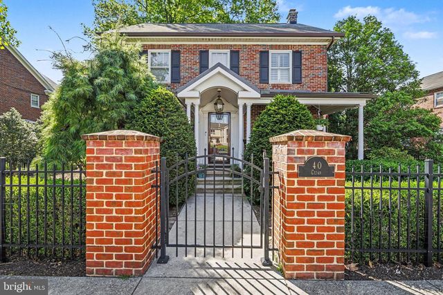 40 CEDAR AVE, Hershey, PA 17033