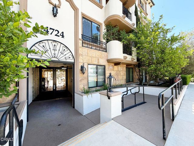 4724 Kester Avenue 109, Los Angeles, CA 91403