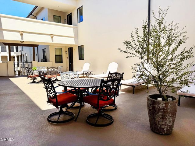 4724 Kester Avenue 109, Los Angeles, CA 91403