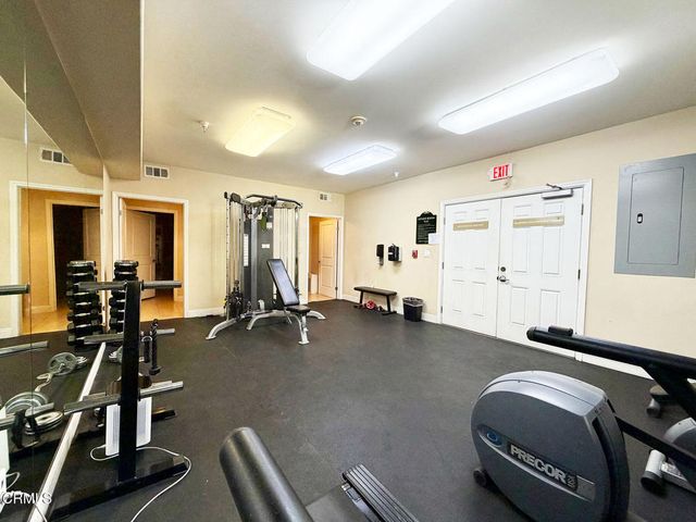 4724 Kester Avenue 109, Los Angeles, CA 91403