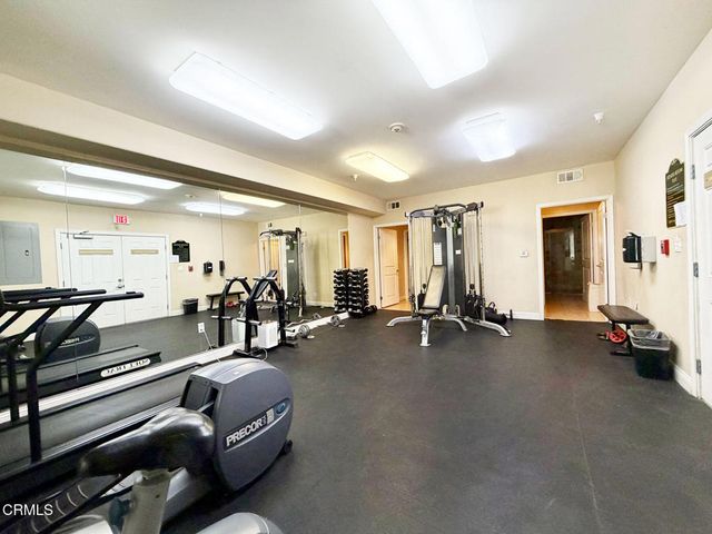 4724 Kester Avenue 109, Los Angeles, CA 91403
