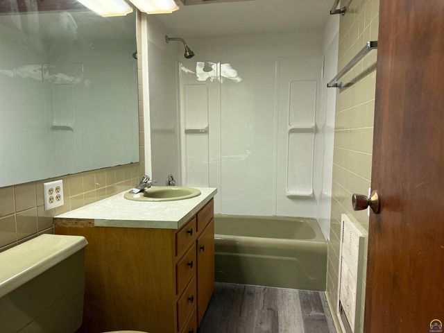 1028 Constitution St, Emporia, KS 66801