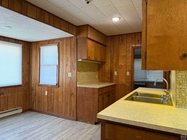 1028 Constitution St, Emporia, KS 66801