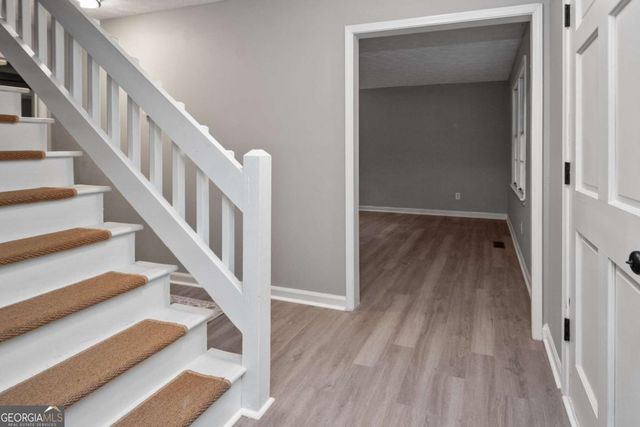 165 Fox Hunt Court, Fayetteville, GA 30214
