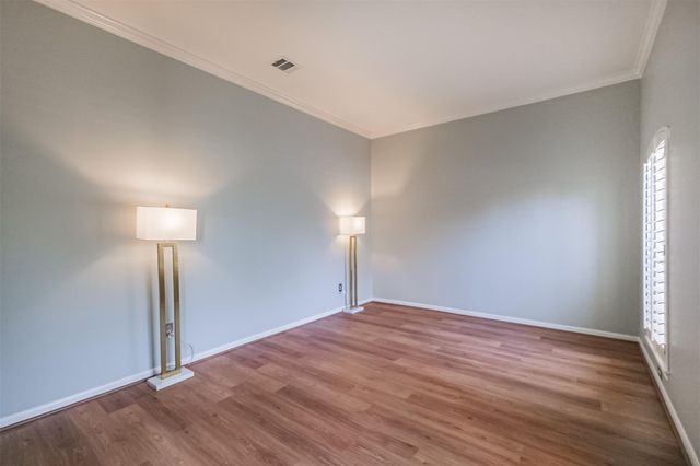 1715 Woodland Park Drive, Houston, TX 77077