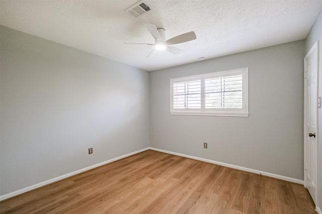 1715 Woodland Park Drive, Houston, TX 77077