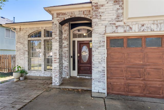 1111 Pathfinder WAY, Round Rock, TX 78665
