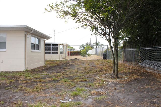 5102 MANOR DRIVE, New Port Richey, FL 34652