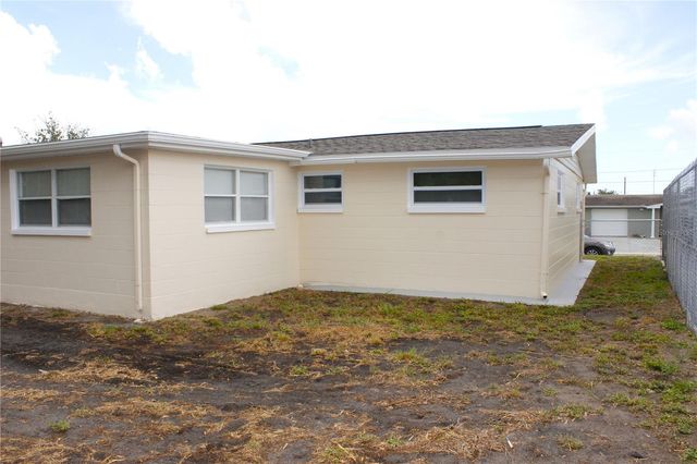 5102 MANOR DRIVE, New Port Richey, FL 34652