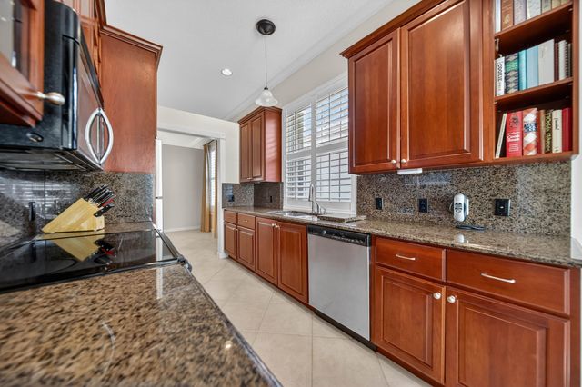 2857 SW Brighton Way, Palm City, FL 34990