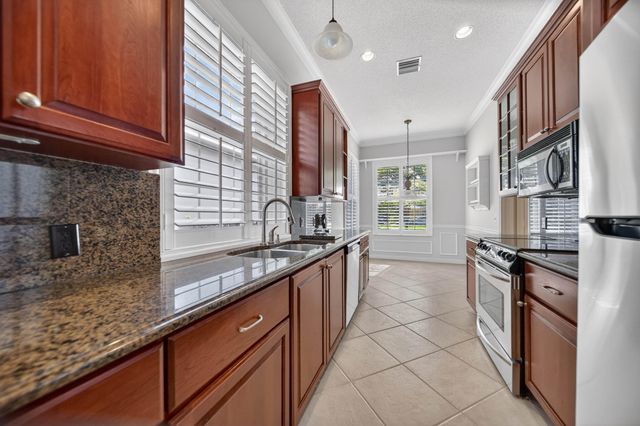 2857 SW Brighton Way, Palm City, FL 34990