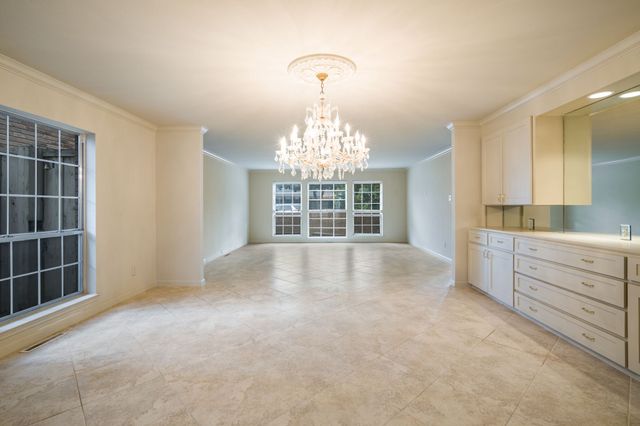 6111 Bordeaux Avenue, Dallas, TX 75209