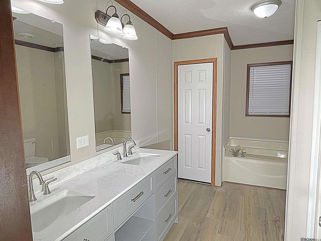 1235 Coteau Rd, Houma, LA 70364