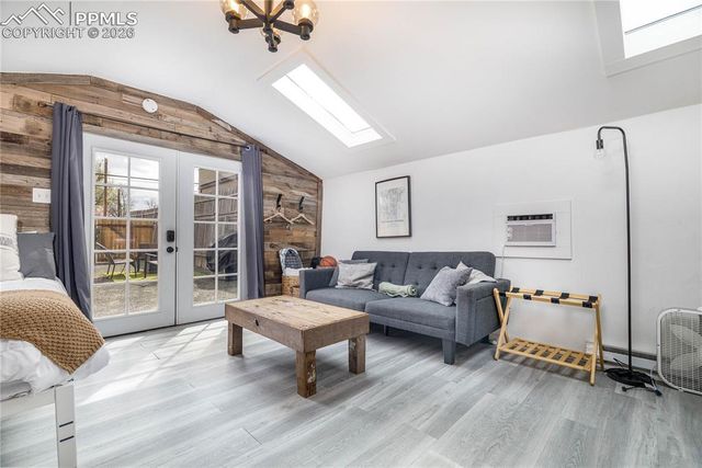 207 N Hancock Avenue, Colorado Springs, CO 80903