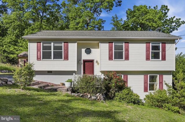 902 ENFIELD DR, Winchester, VA 22602