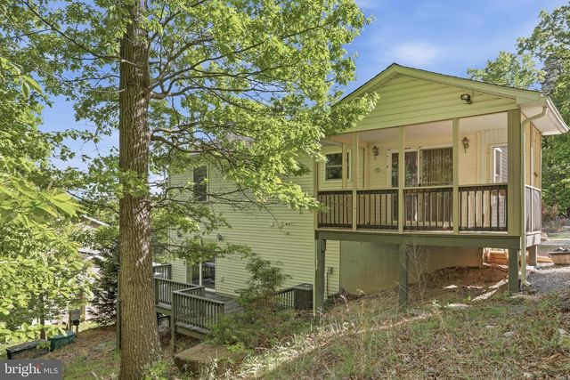 902 ENFIELD DR, Winchester, VA 22602