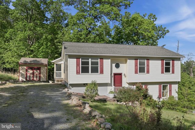902 ENFIELD DR, Winchester, VA 22602