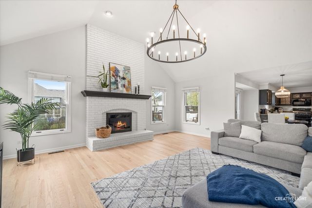 3632 Eliot Lane, Naperville, IL 60564