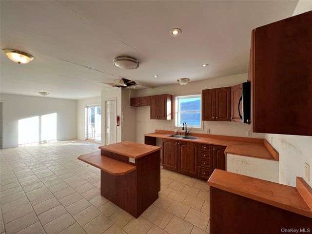 141 Poplar Hill Road, Wassaic, NY 12592