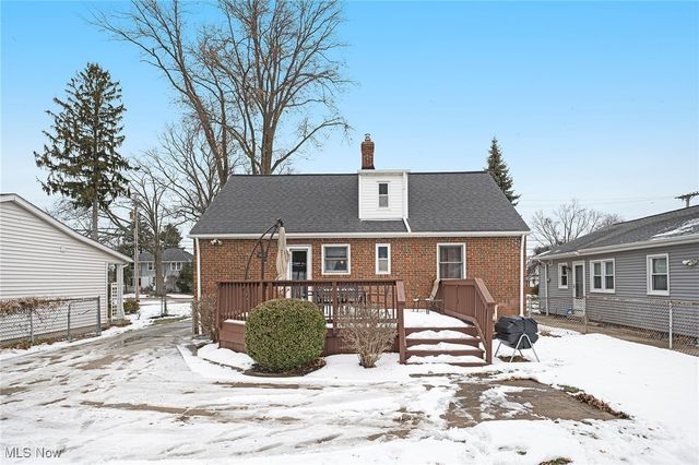 23803 Lake Road, Bay Village, OH 44140