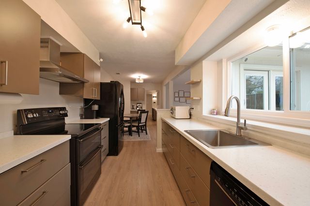 9322 Shipman Street, Rowlett, TX 75088