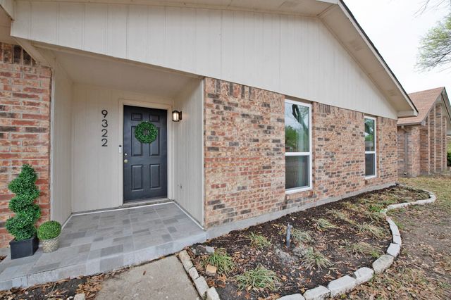 9322 Shipman Street, Rowlett, TX 75088