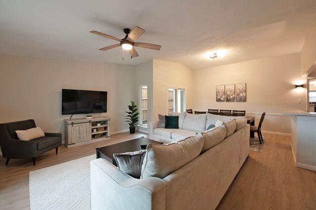 9322 Shipman Street, Rowlett, TX 75088