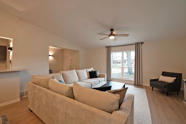 9322 Shipman Street, Rowlett, TX 75088