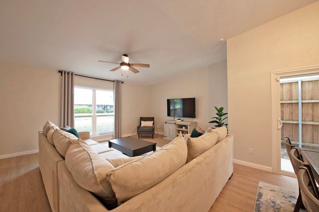 9322 Shipman Street, Rowlett, TX 75088