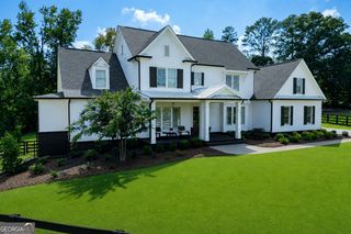 678 Bit O'Luck Drive, Suwanee, GA 30024