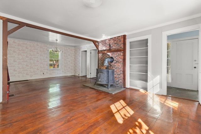 270 Elm Street, Amesbury, MA 01913