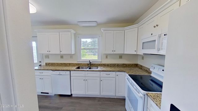 243 Youpon Drive, Hubert, NC 28539