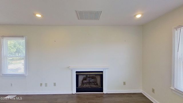 243 Youpon Drive, Hubert, NC 28539