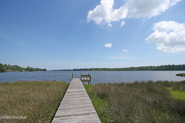 243 Youpon Drive, Hubert, NC 28539