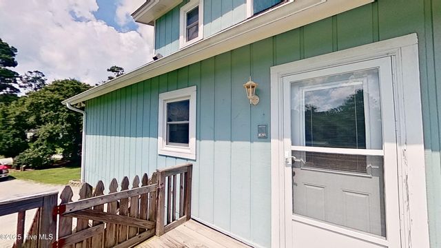 243 Youpon Drive, Hubert, NC 28539