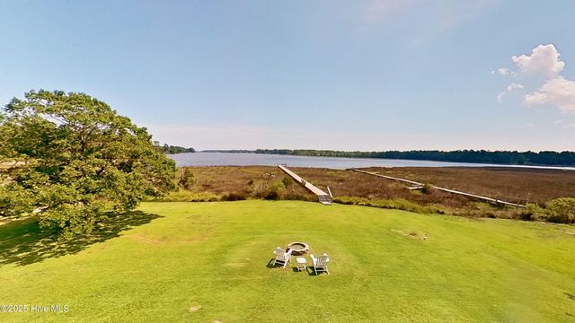 243 Youpon Drive, Hubert, NC 28539