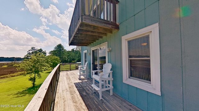 243 Youpon Drive, Hubert, NC 28539