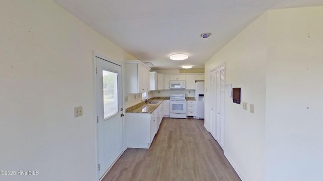 243 Youpon Drive, Hubert, NC 28539