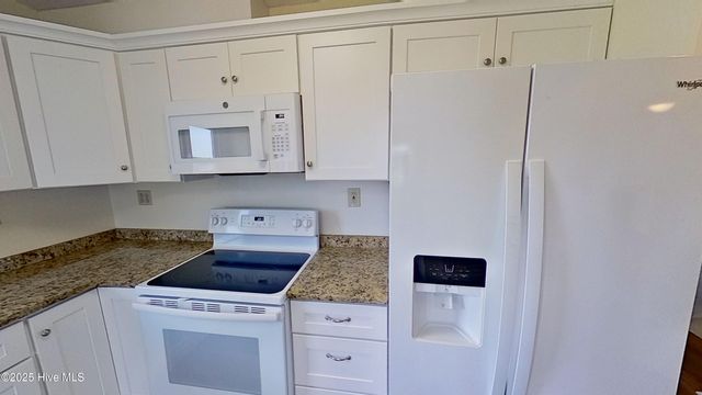 243 Youpon Drive, Hubert, NC 28539