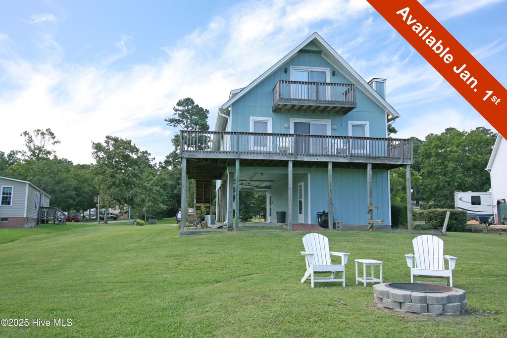 243 Youpon Drive, Hubert, NC 28539