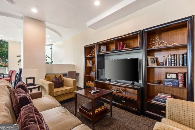 2795 Peachtree Road 1406, Atlanta, GA 30305
