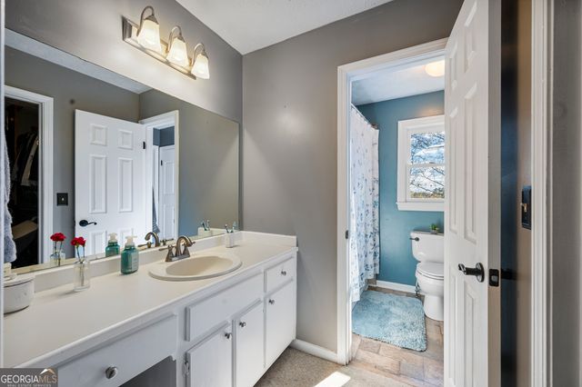 218 Johnson Drive, Braselton, GA 30517