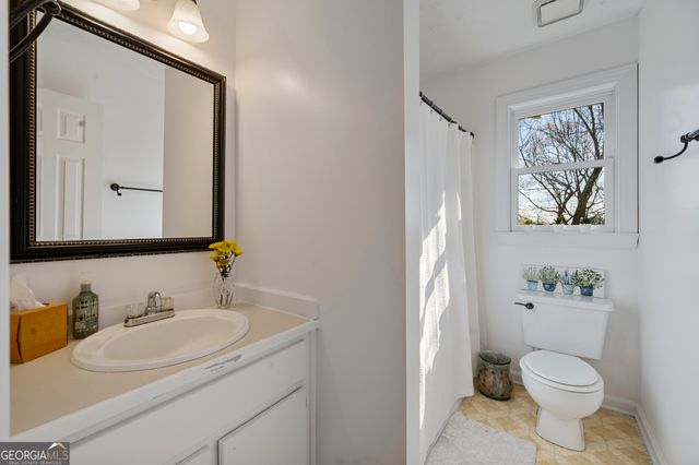 218 Johnson Drive, Braselton, GA 30517
