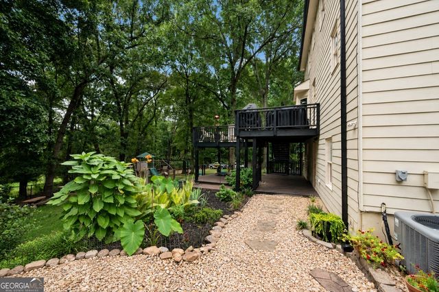 218 Johnson Drive, Braselton, GA 30517