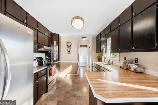 218 Johnson Drive, Braselton, GA 30517