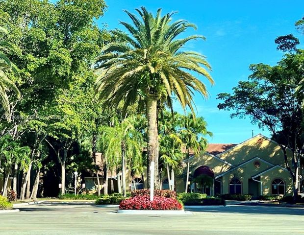 937 Coral Club Drive 937, Coral Springs, FL 33071
