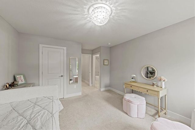 13430 Terrace Park Drive, Parkville, MO 64152