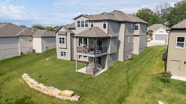 13430 Terrace Park Drive, Parkville, MO 64152