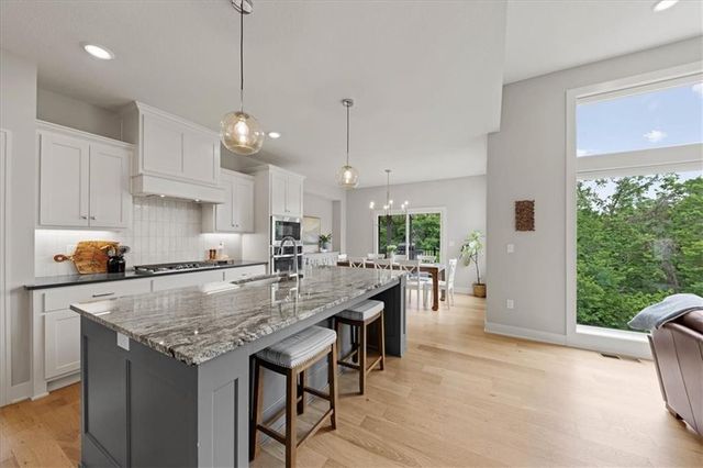 13430 Terrace Park Drive, Parkville, MO 64152