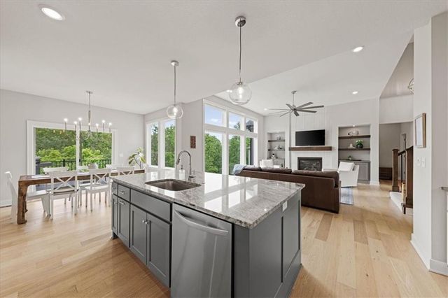 13430 Terrace Park Drive, Parkville, MO 64152